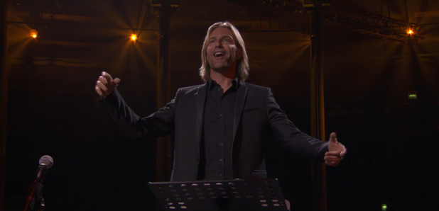 Eric Whitacre conducting Lux Nova